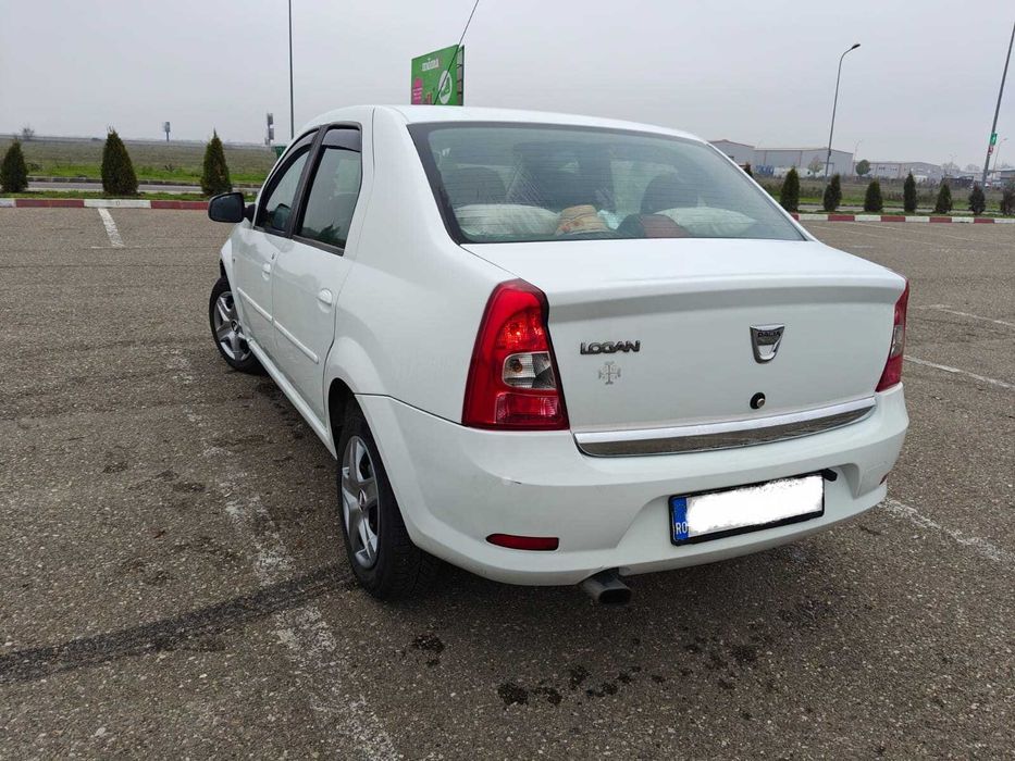 Dacia Logan 1.6, 2012