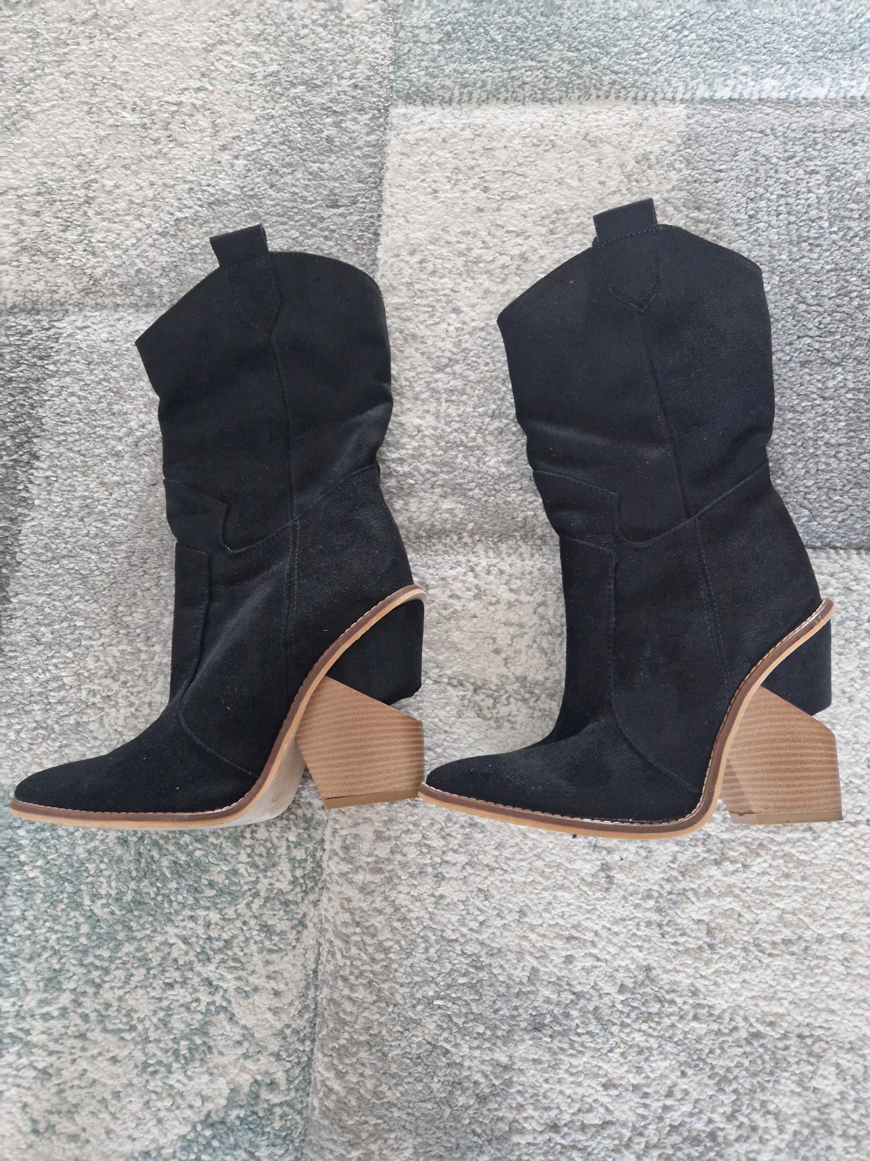 Botine / cizme marime 37 piele intoarsa