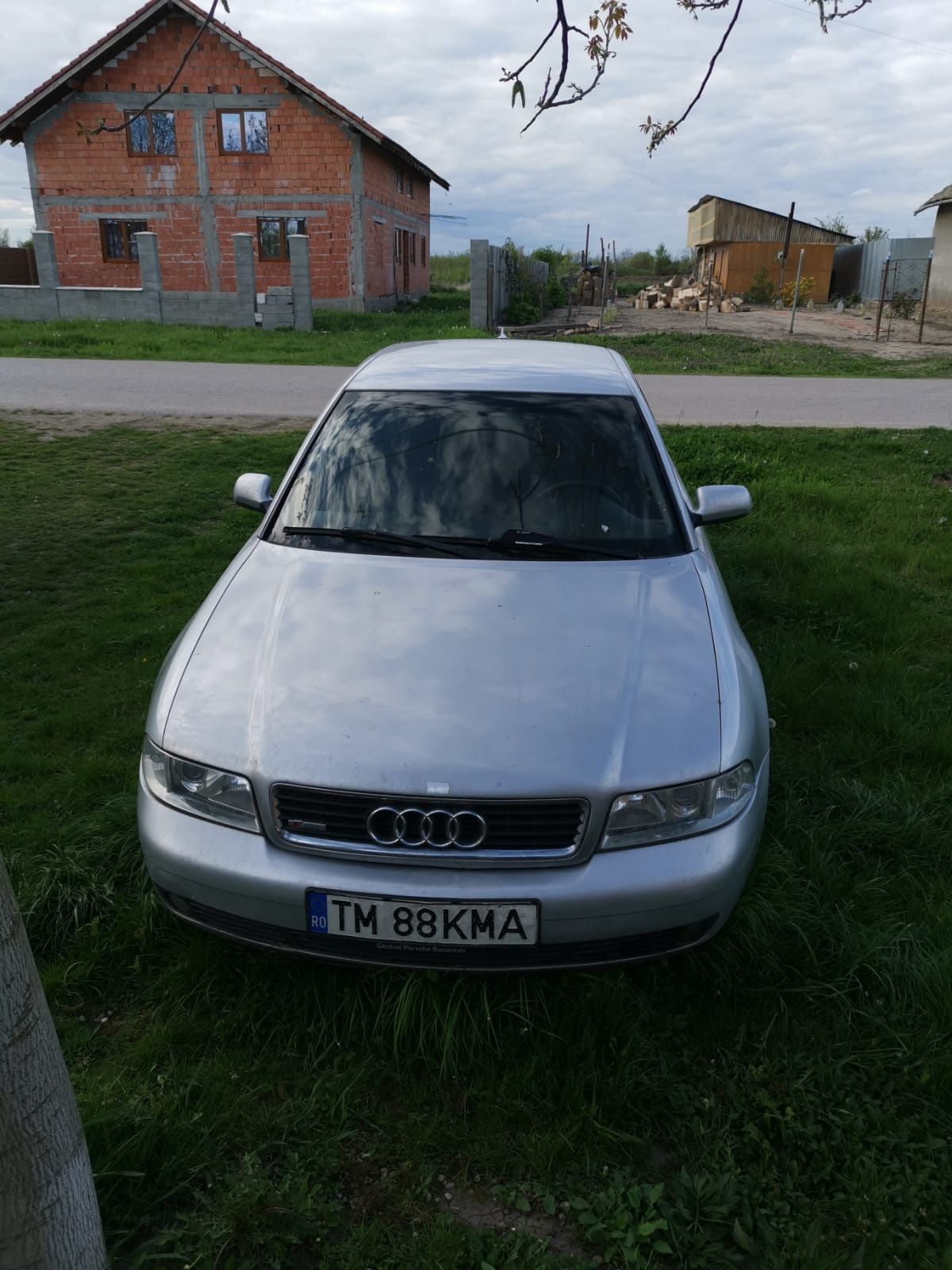 Vând aud A4 motor 1.9 tdi 90 caii