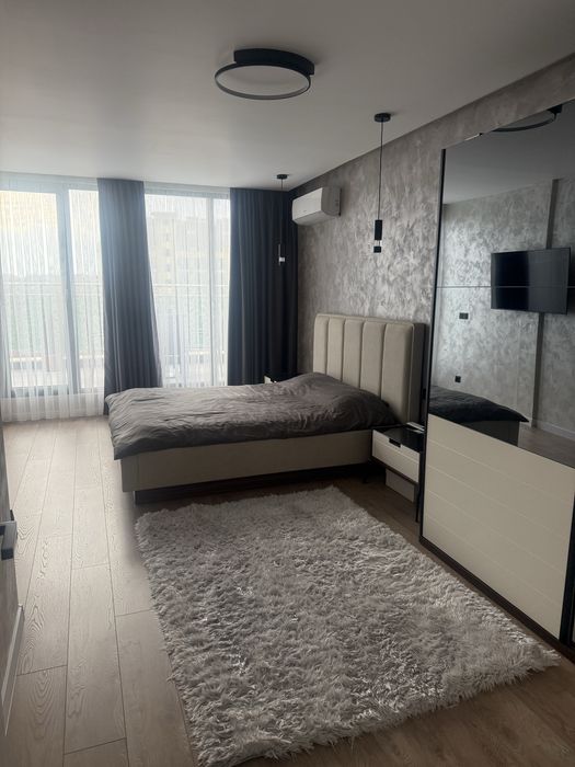 Многостаен 180м2 луксозен ремонт и обзавеждане