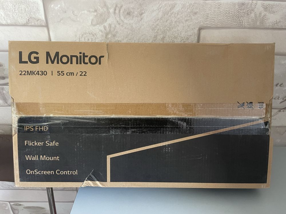 Monitor sotiladi LG 22 tali