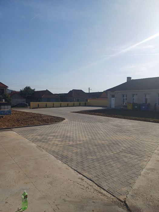 Amenajari curti cu pavaj