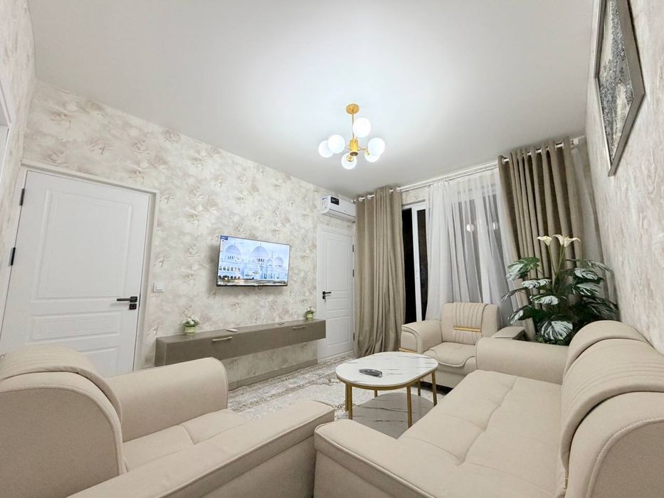 Чиланзар 7кв ориентир спорто товар метро Новза 4 минут