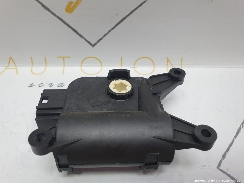 Motoras clapeta aeroterma V107 VOLKSWAGEN PASSAT (362) [ 2010 - 2014 ] TDI (CFFB) 103KW|140HP OEM 1K2907511E / 1K2 907 511 E
