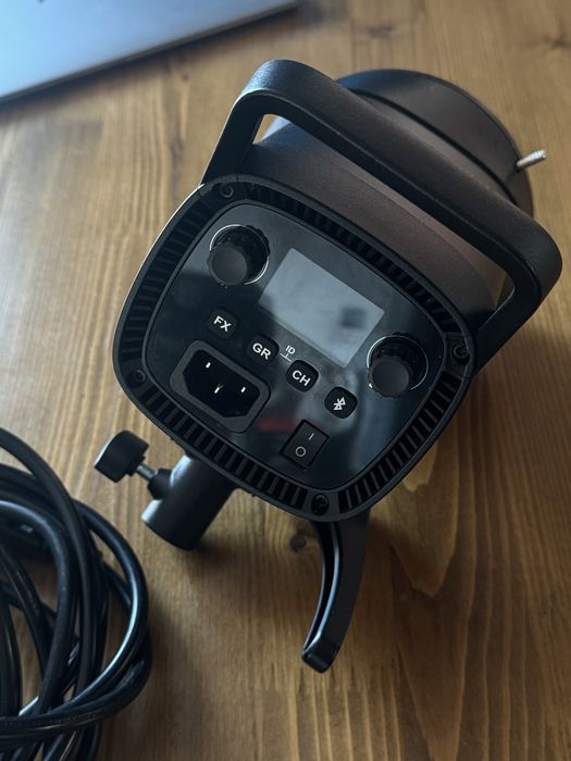 Проф осветление Godox SL60IID