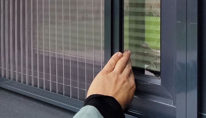 Раздвижные москитные сетки Плиссе на окна и двери