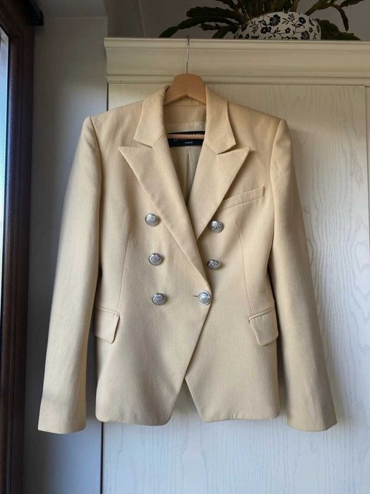 Geaca Balmain originala cream cu dublii nasturi
