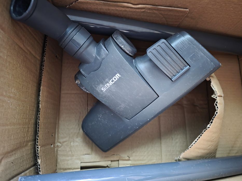 Продавам Прахосмукачка Sencor SVC45 BK