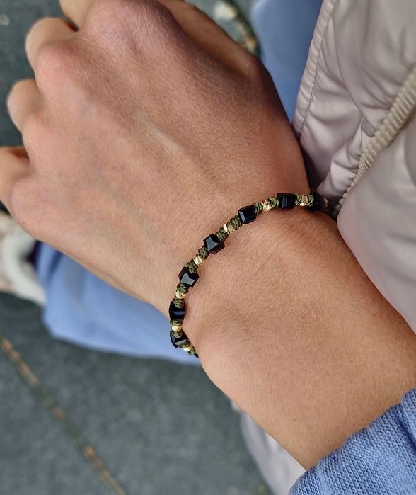 Гривни със златни топчета НОВИ