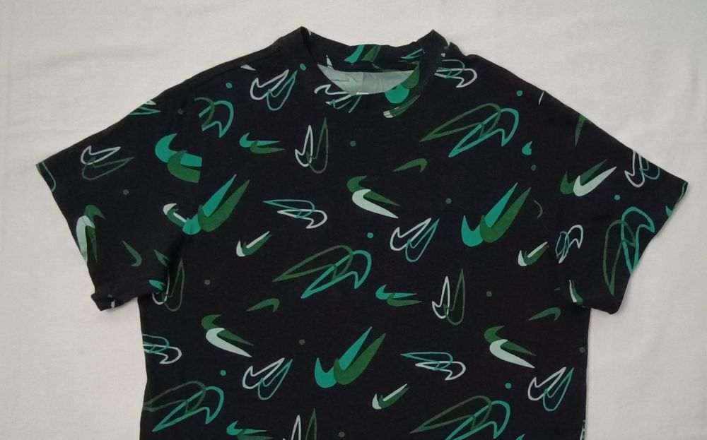 Nike NSW Multi Swoosh Tee оригинална тениска ръст 137-146см Найк спорт