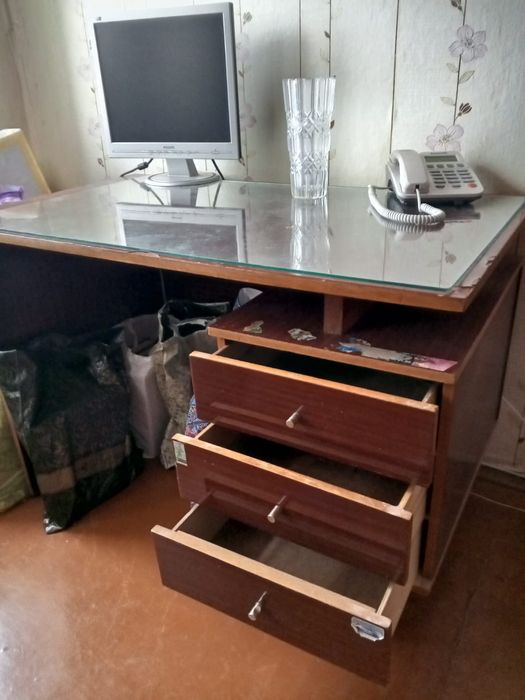 срочно стол письменный СССР