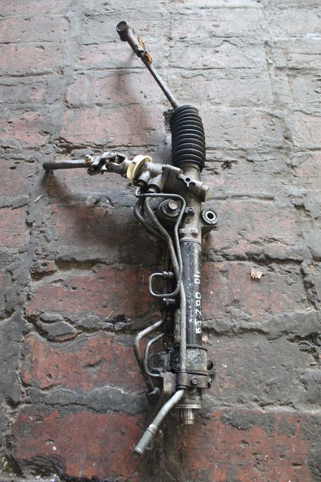 Кормилна рейка Мазда 323 бж 2.0д 01г Mazda 323 bj 2.0d 2001