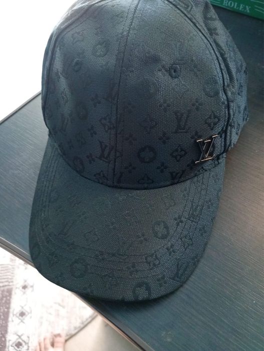 Vand sapca Louis Vouiton