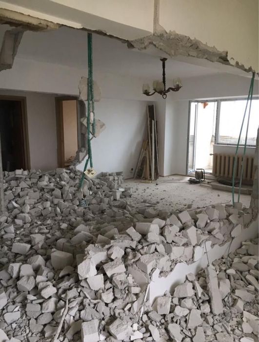 TRANSPORT MOLOZ• DEMOLARI manuale•Debarasari mobila veche