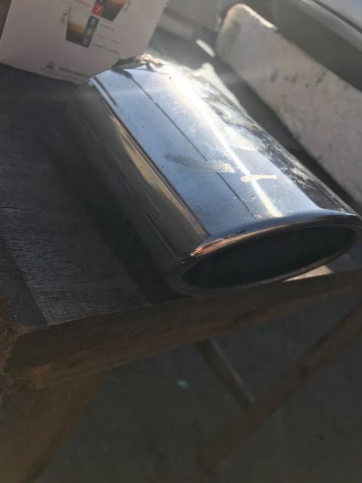 Гърне и спортен накрайник за автомобил