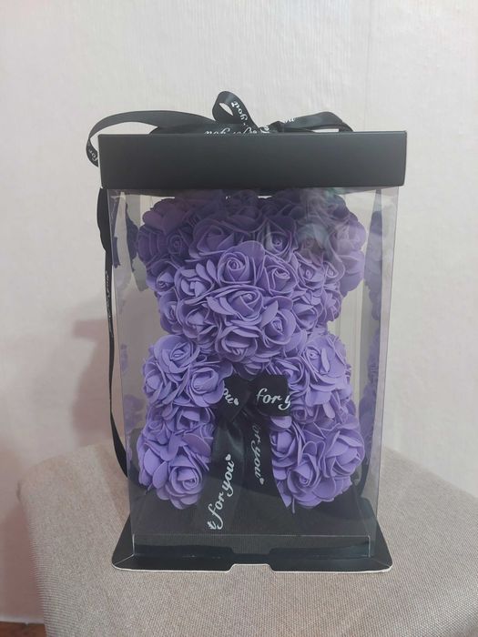 Мече от рози в различни цветове