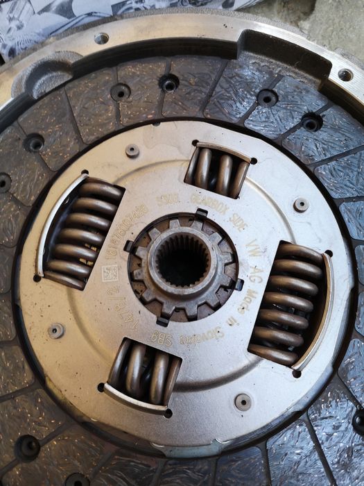 Volanta si kit ambreiaj 1.5tsi DADA VW Passat B8 Golf 7