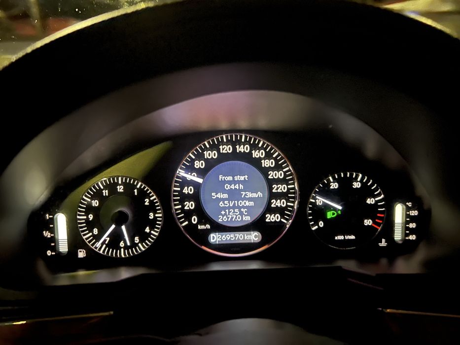 Mercedes E220 facelift W211 170 cp