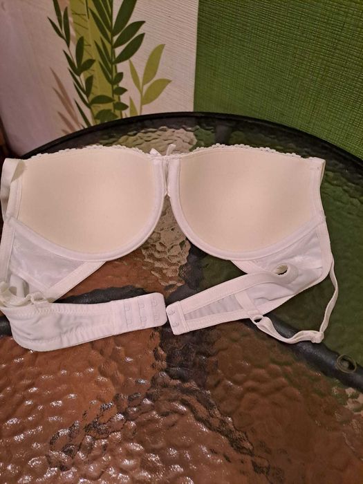 Sutien cu burete 85B C&A, Alb, Poliester, Elastan