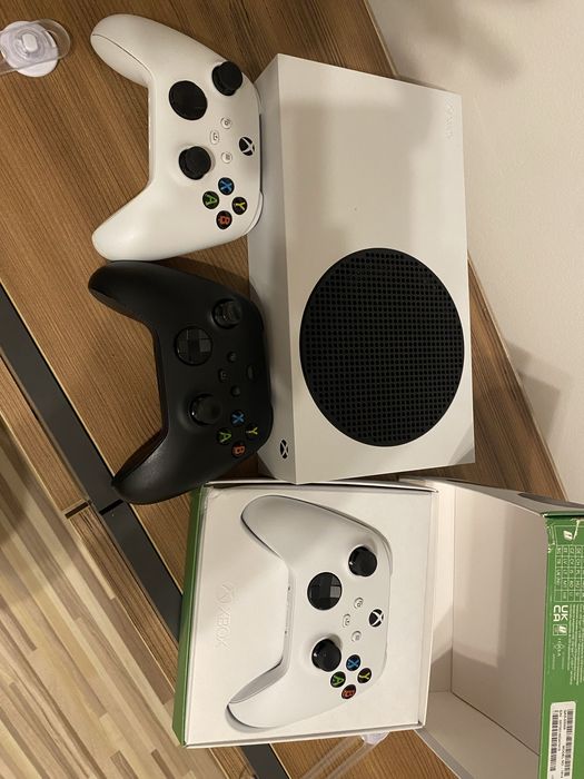 Xbox series S de 512 cu 3 controllere!