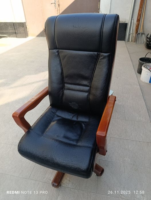 Продам офисное кресло