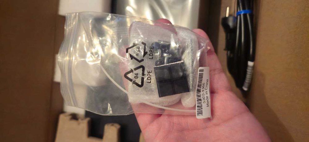 Управляемый коммутатор HPE Aruba Networking CX 6100 24G 4SFP+ JL678A