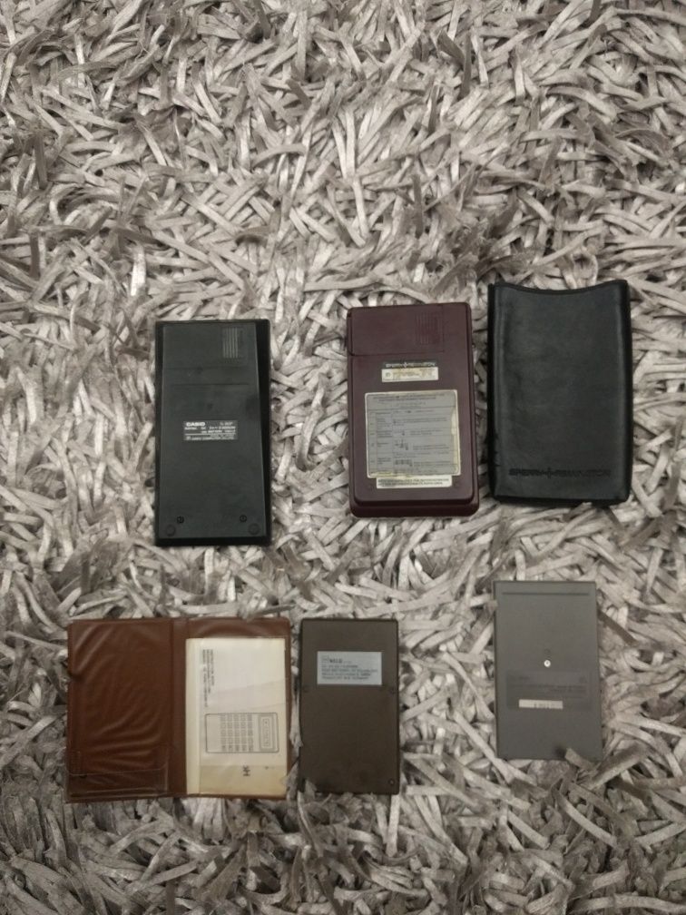 4 calculatoare de buzunar vintage Casio,Sperv-Remington, Sharp ,Welco