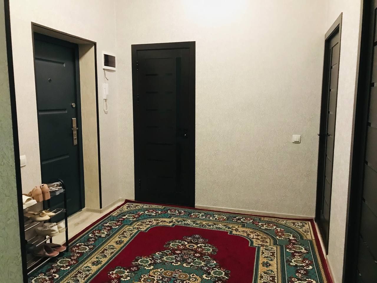 Uchtepa tumani Farxod bozor yaqinida yangi qurilgan domda kivartira so