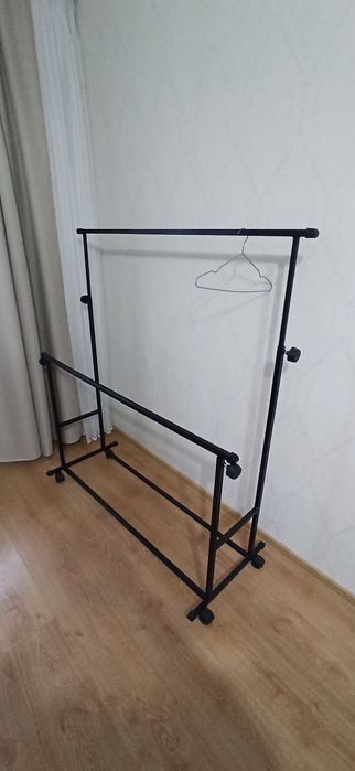 Вешалка переносная