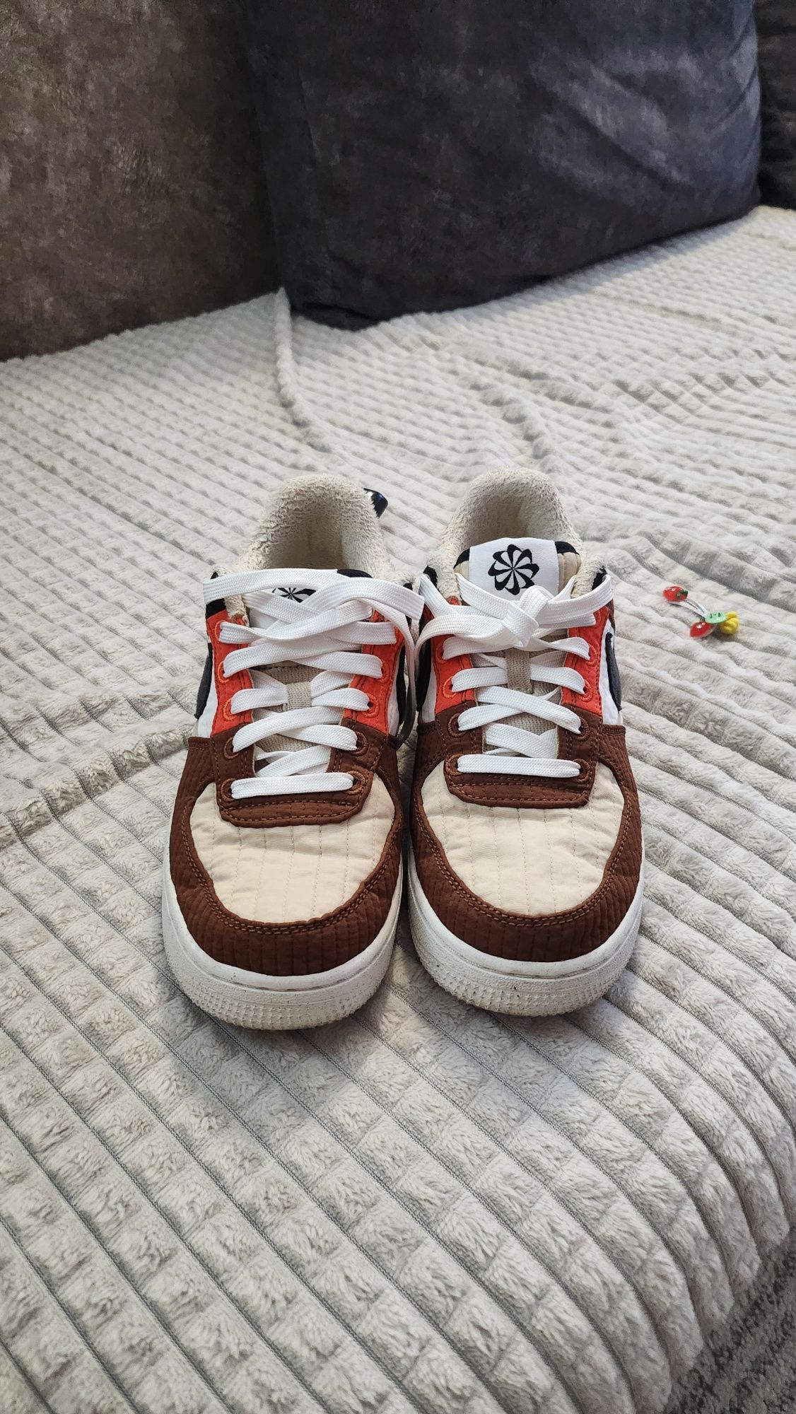 Adidasi nike de toamnă