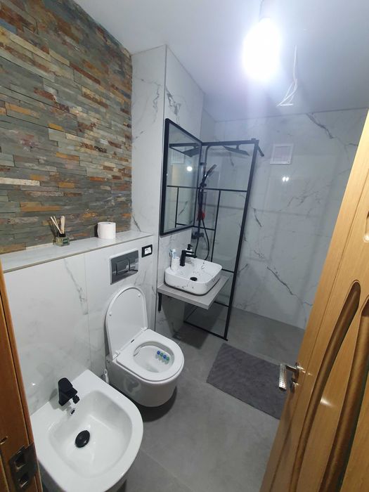 Meserias Renovari Apartamente si Case