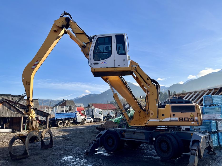 Excavator Liebherr A 904 C