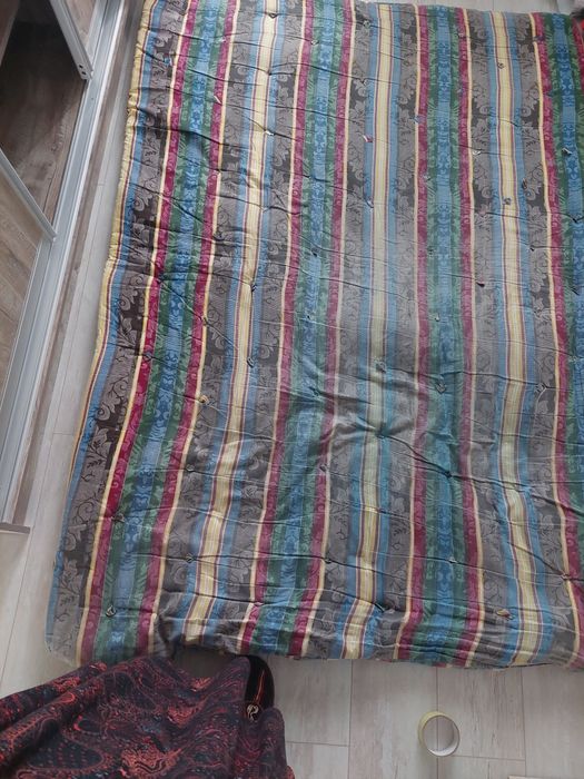 Матрас б/у двухспальный