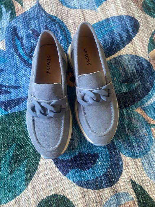 Vând pantofi de toamnă