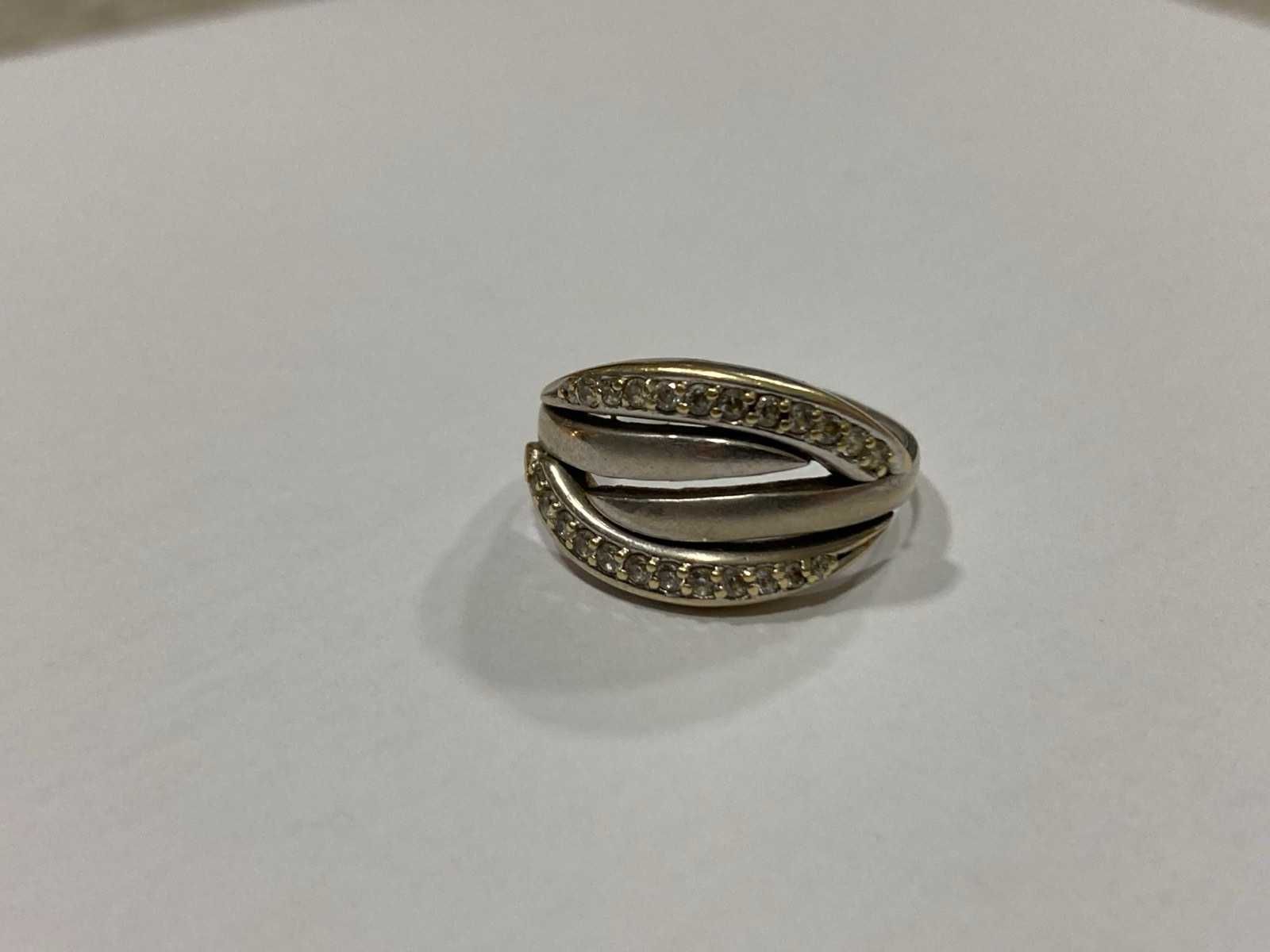 Златен пръстен Бяло злато 14 к 585