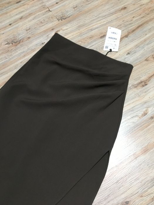 Fusta asimetrica Zara