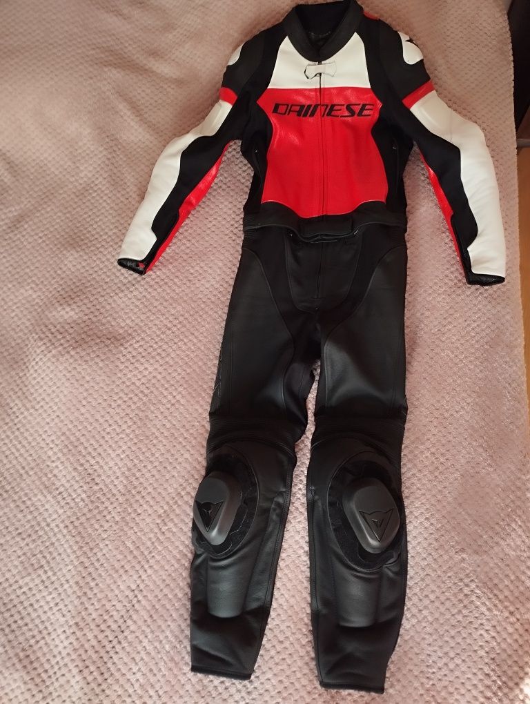 Дамски кожен мото екип Dainese