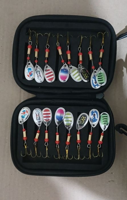 Блесна, снасти,  приманки.