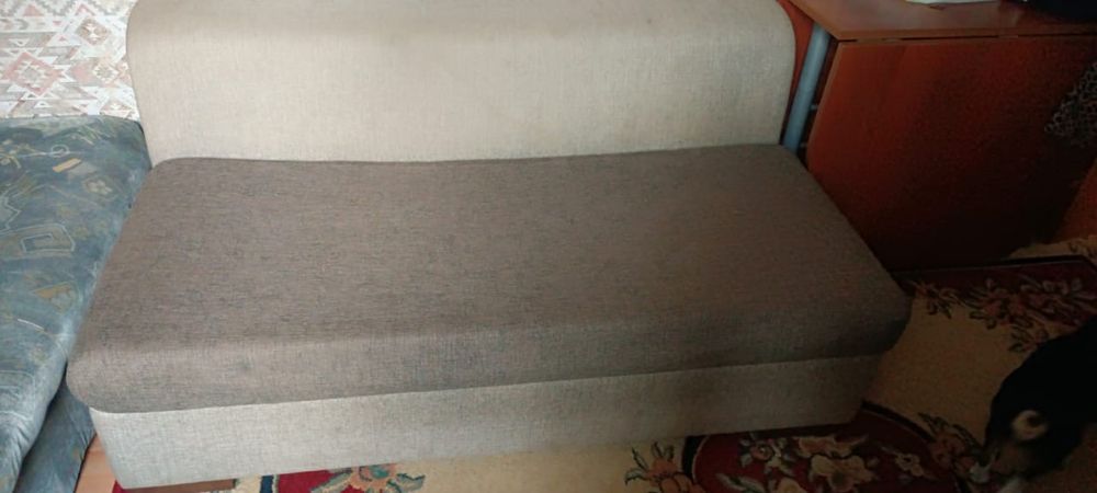 Продам диваны в нормальном состоянии