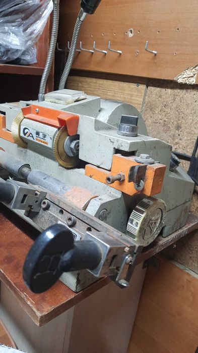 Продам  ключевые  станки.