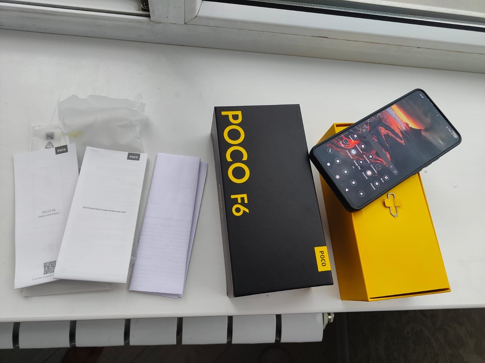 Poco F6 12+12/512+16 в идеальном состоянии android 15