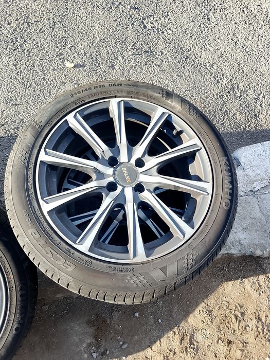 Лети джанти 4х100 с гуми 215 45 16