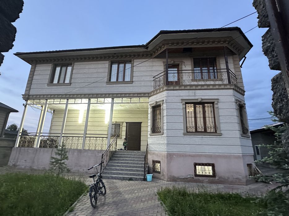 Срочно сдается в аренду. Большой дом. Под бизнес