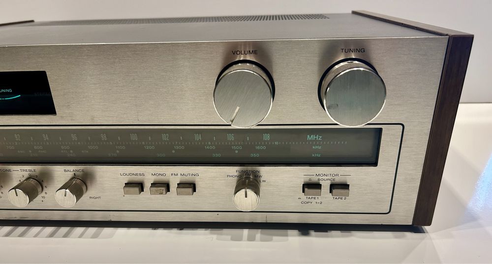 Amplificator Sony str 3800L Are un canal defect