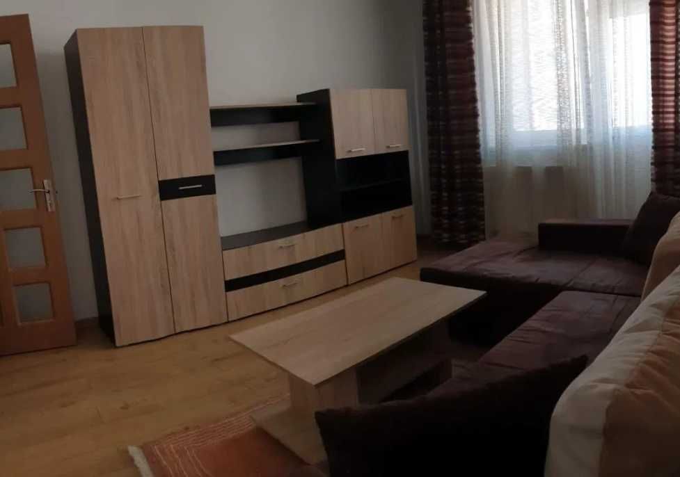 Дава се под наем Двустаен апартамент в Пловдив, Център - 48 кв.м за 188.7 € - Снимка #1