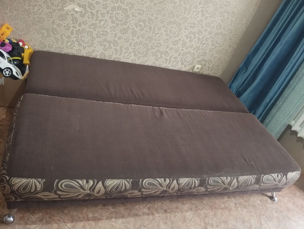 Продаётся диван 35000