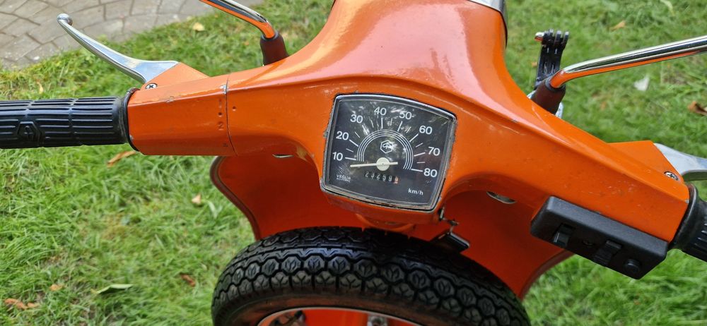 Vespa 50 special
