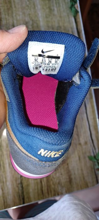 Adidasi fete Nike