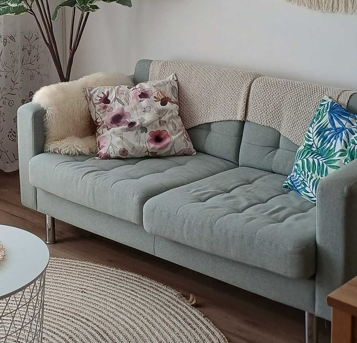 Продавам нов диван от ИКЕА