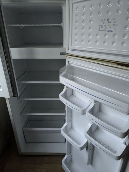 Хладилник- работещ